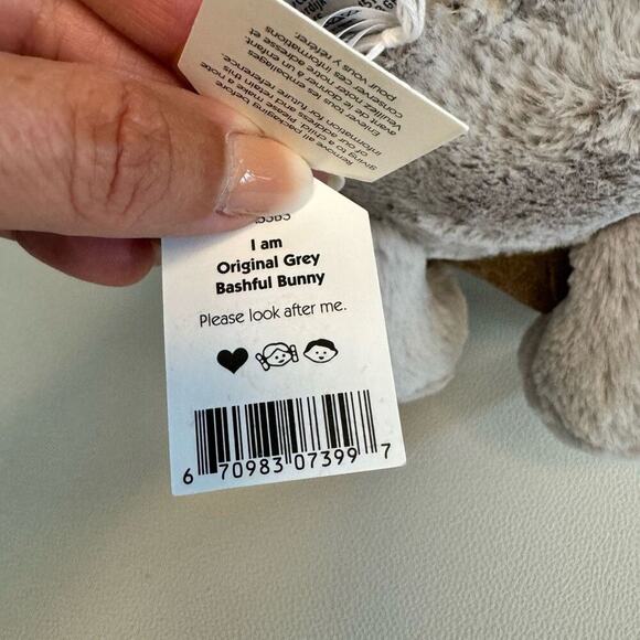 Jellycat Original Bashful Grey Bunny NEW FAST SHIP Medium - Picture 9 of 9